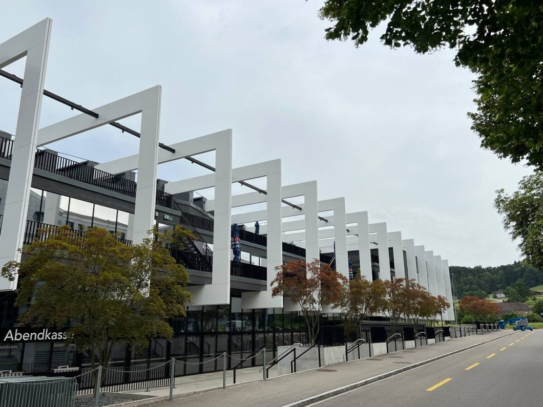 Sonnenschutzfolie für THE HALL in Stettbach ZH